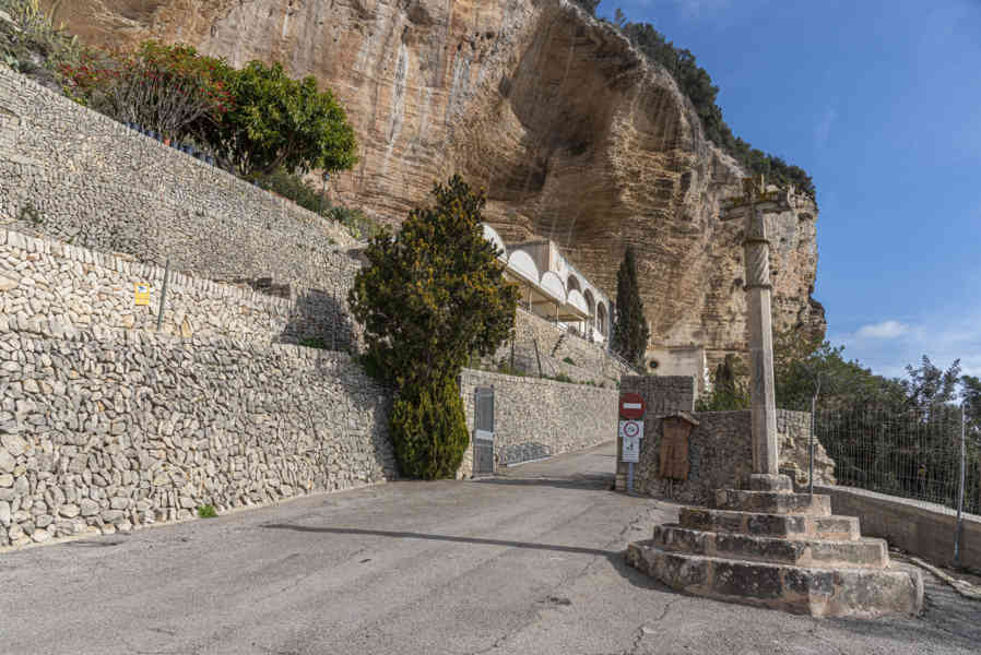 Mallorca - Randa 13 - santuari de Gràcia.jpg